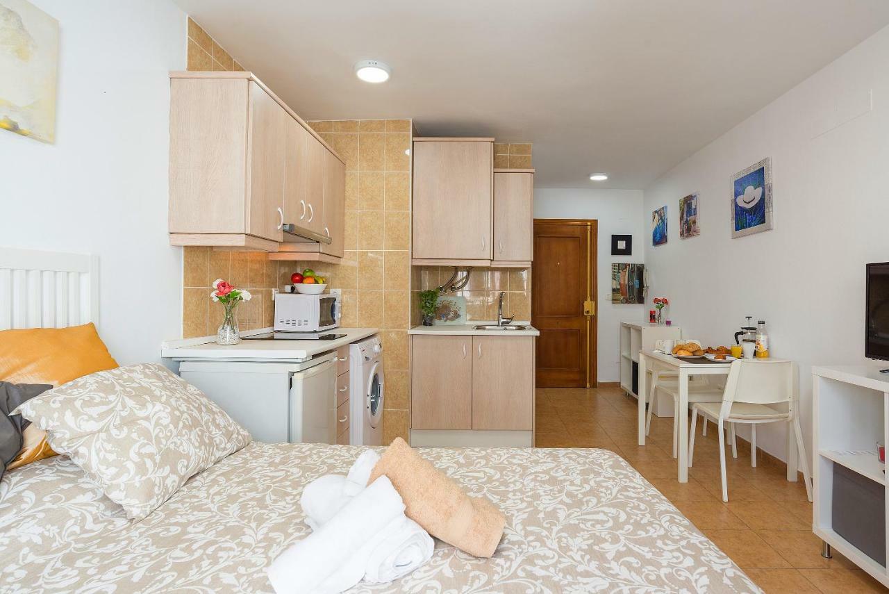 Studios Nerja Center D מראה חיצוני תמונה